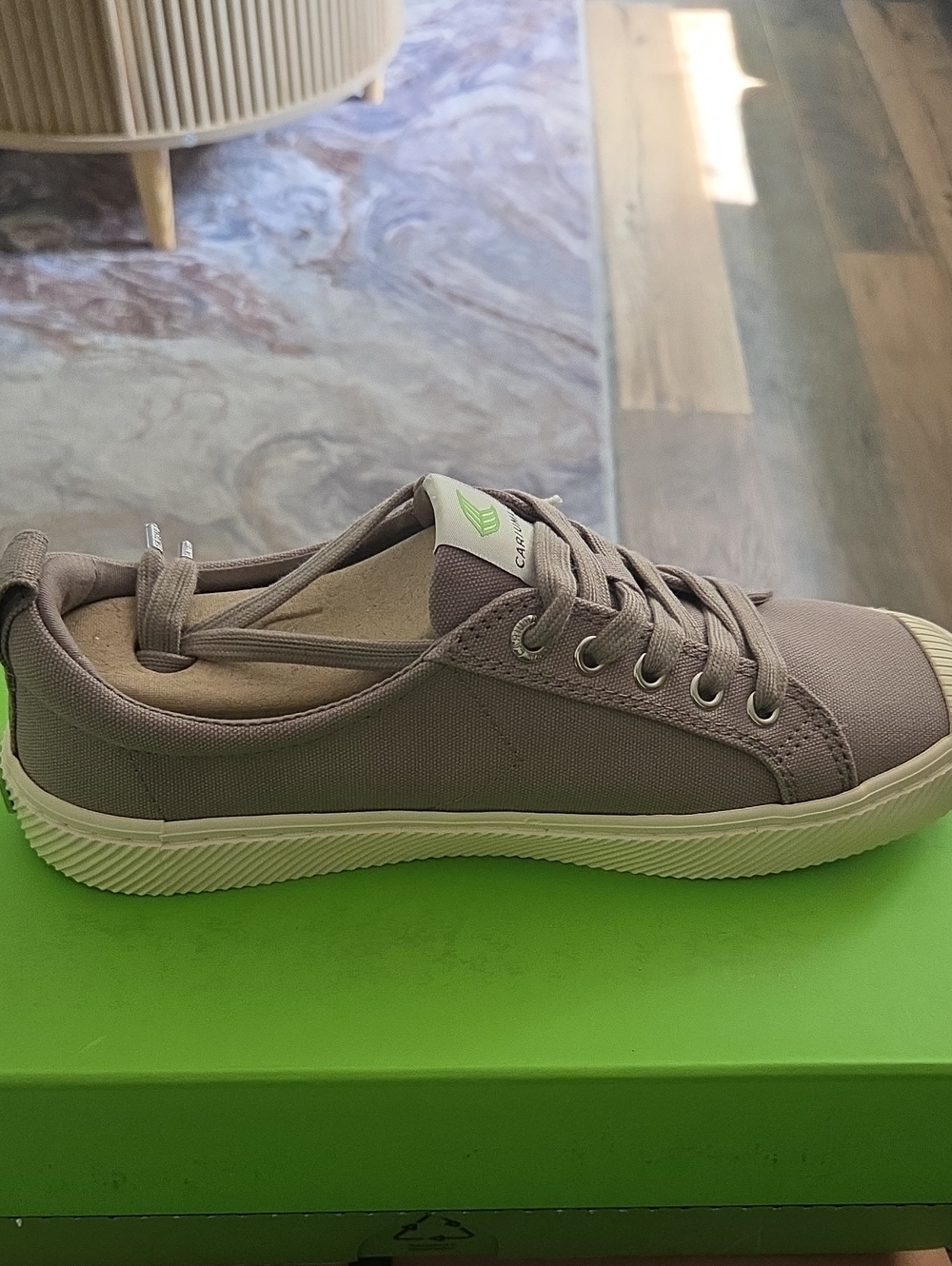 CARIUMA OCA Low Mystic Grey Canvas Sneakers Women’s 9 NWT